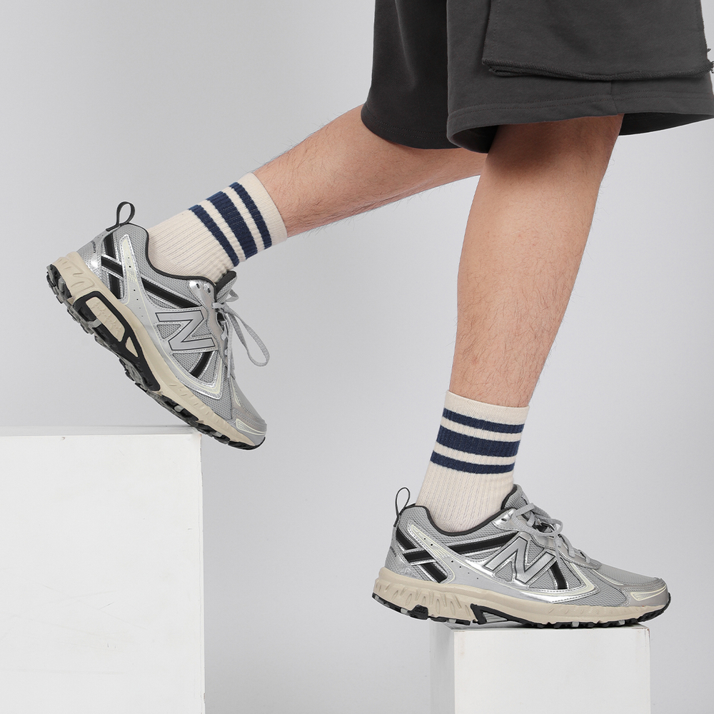 New Balance 410v5 Silver