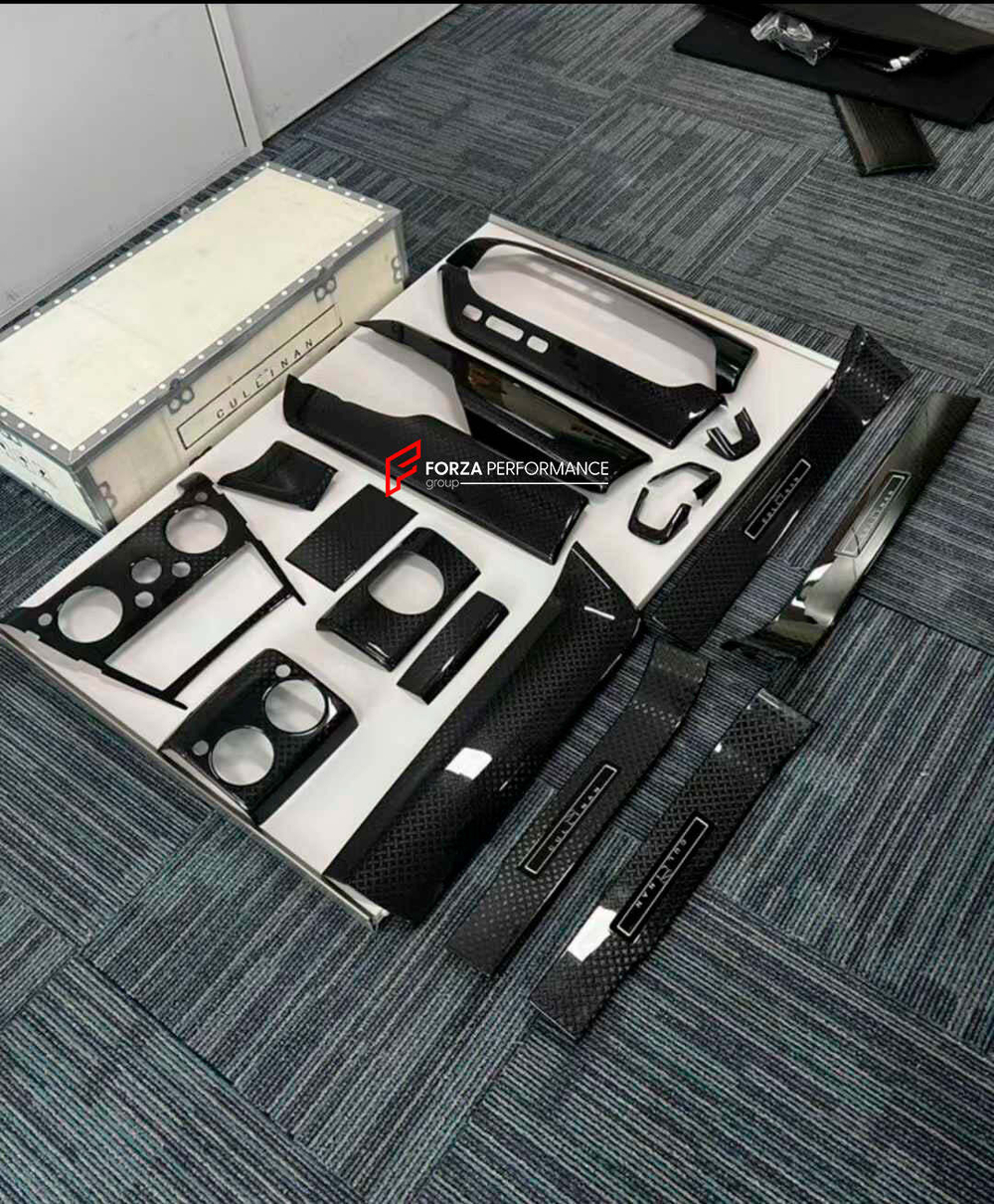 Детали интерьера из карбона для ROLLS-ROYCE CULLINAN 2018 Ролс Ройс Куллинан