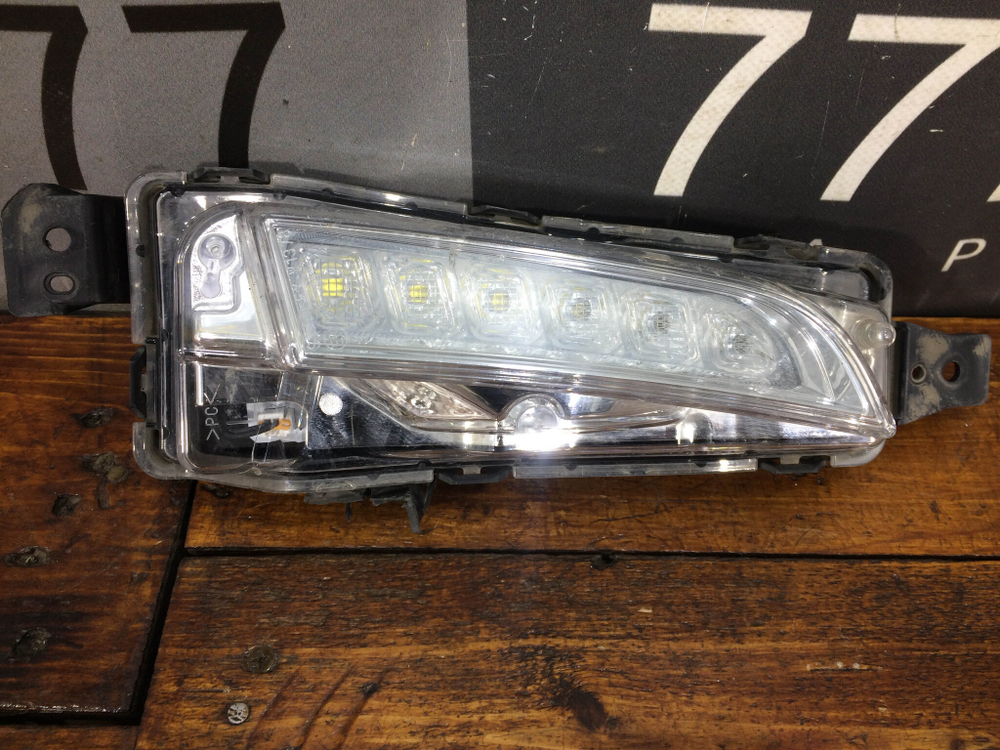 ДХО левый LED Suzuki Vitara 2 14-нв Б/У Оригинал 3658454P00