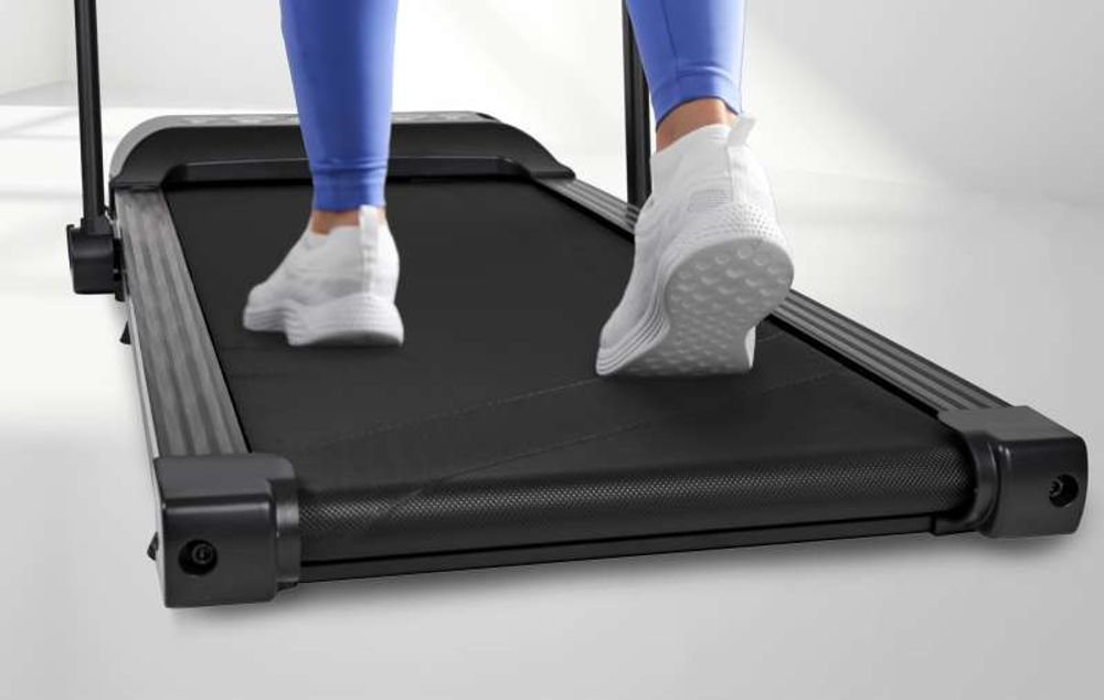 Ультратонкая компактная беговая дорожка Planta TM-300