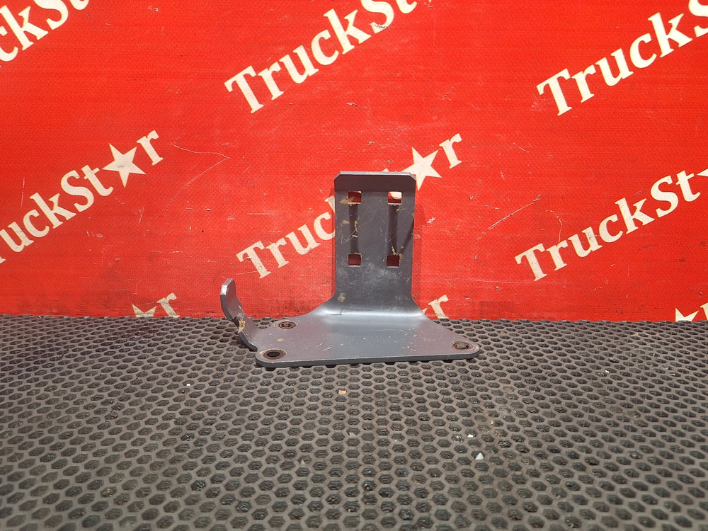 Кронштейн тормозных трубок