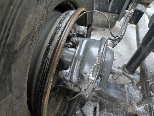 Суппорт тормозной 2017г.