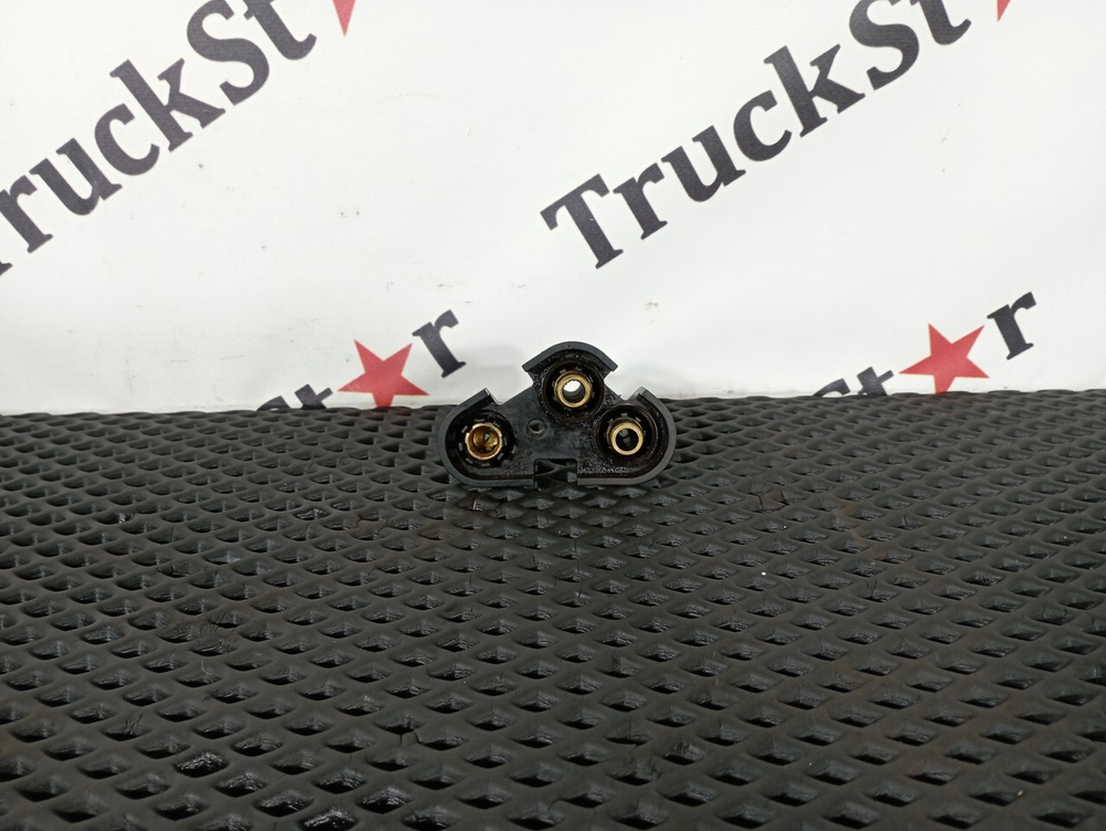 Переходник трубок топливных 2018г