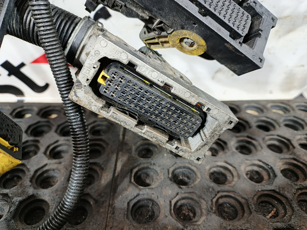 Проводка двигателя DTI11