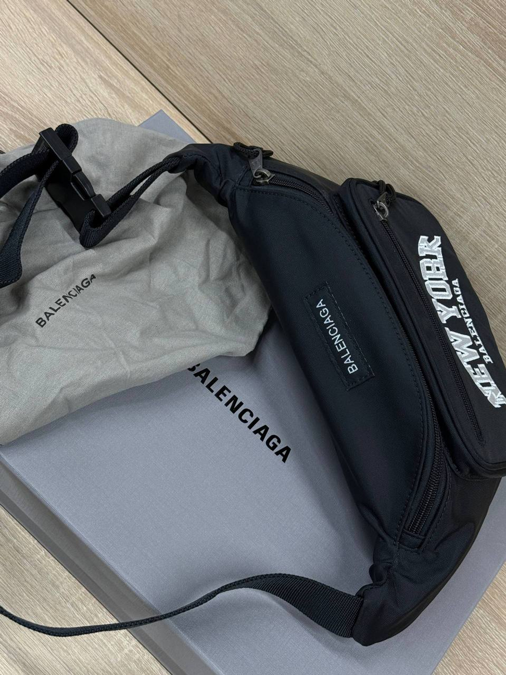 Сумка поясная Balenciaga