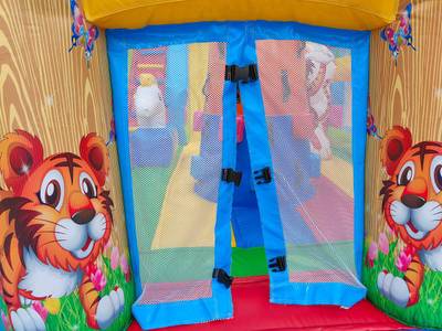 Коммерческий батут «Тигриная страна 2», 8х4х5 м без пандуса