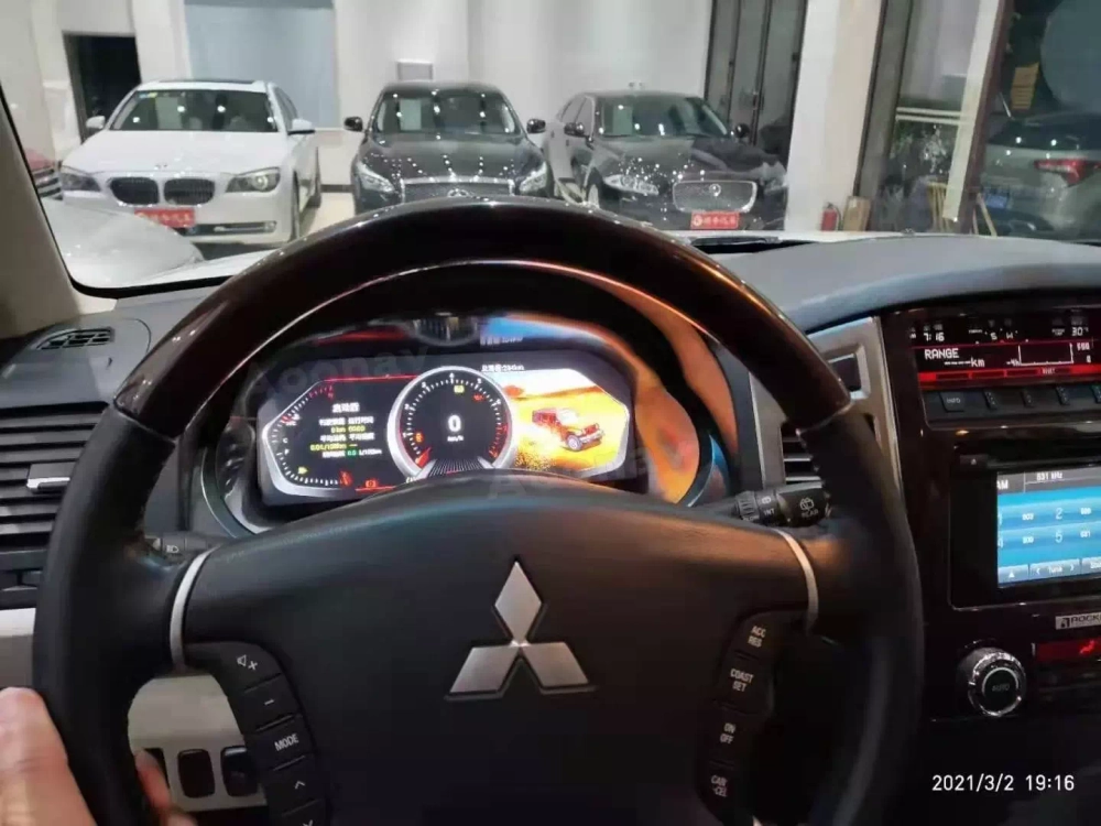 Электронная панель приборов Mitsubishi Pajero 4 2006-2022 - Carmedia NH-LCD-M1203 с 12.3" ЖК экраном QLED