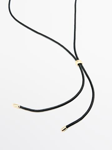 Massimo Dutti Ожерелье с овальной подвеской, черный