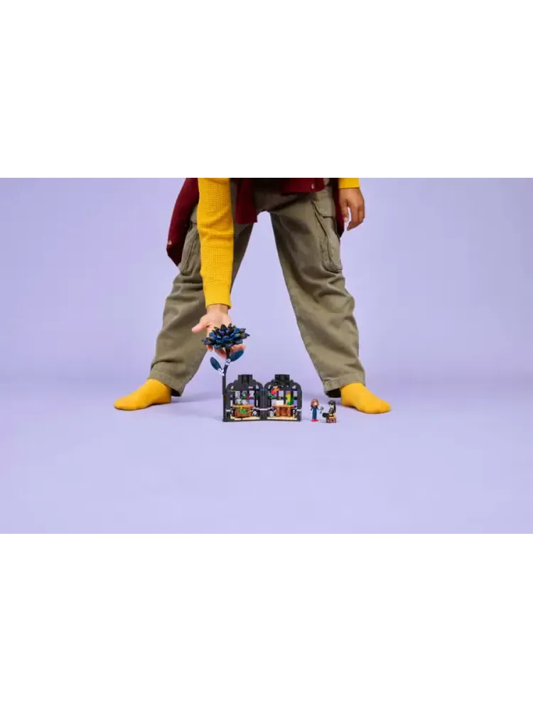 Конструктор Wednesday 76784 Цветок черного Георгина