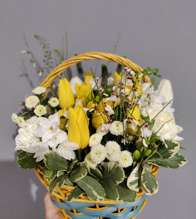 Композиция "Лепестковая феерия"