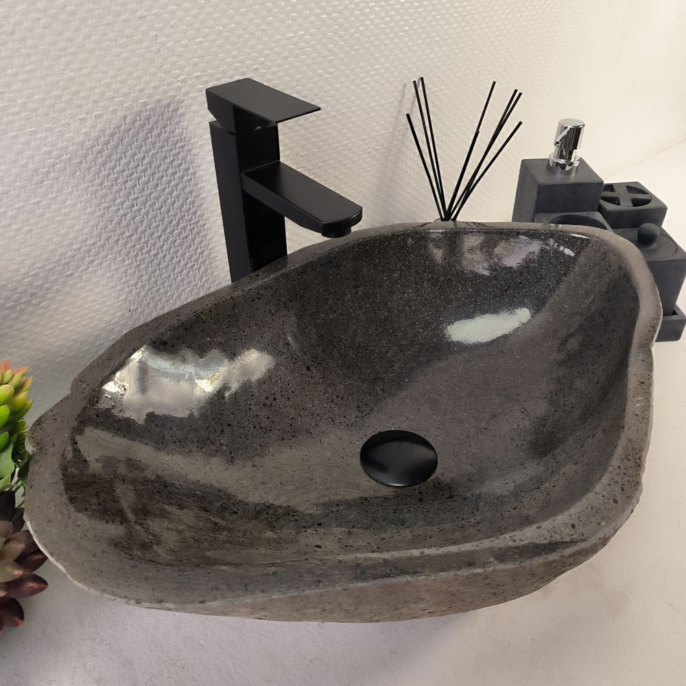 Раковина из речного камня RS-65076 56*37*15 0857