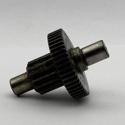 *K9029002  приводная шестерня" маленькая" для SPT290