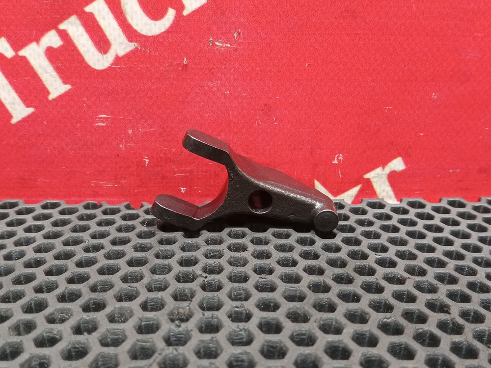 Кронштейн форсунки двигателя 2023г.