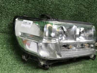 Битая Фара правая Land Cruiser 200 (2015-2021) LED