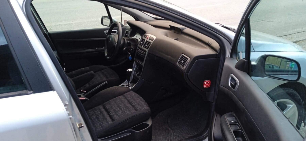Peugeot 307 Бензин Автомат по дням и долго-срок