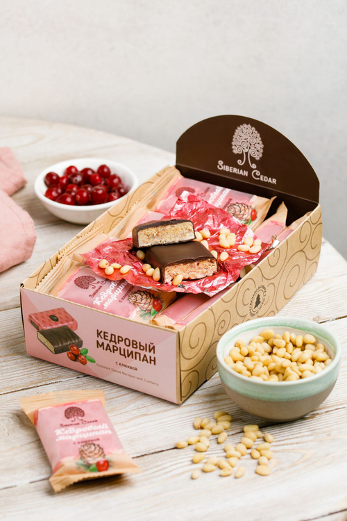 Кедровый марципан с Клюквой / шоу-бокс / 18 шт / 720 г / ТМ Сибирский кедр
