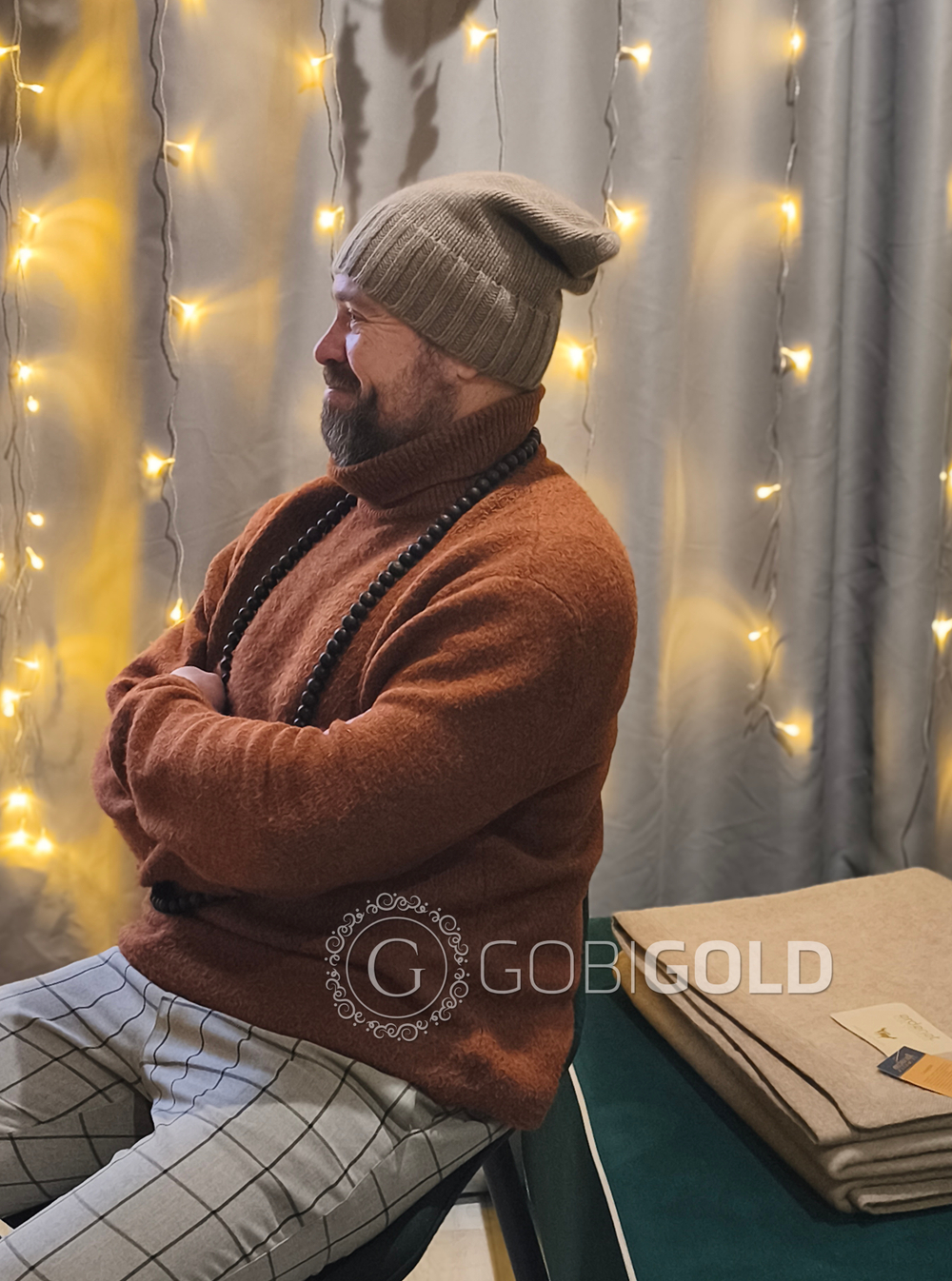 Шапка из 100% кашемира (GOBI) - бежевая