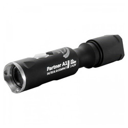 Тактический фонарь Armytek Partner A1 Pro V3 XP-L (тёплый свет)