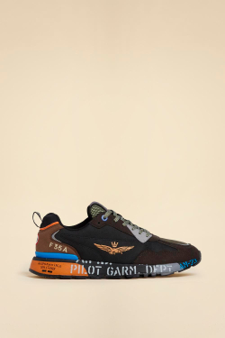 Кроссовки из текстиля