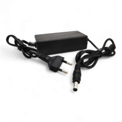 Зарядное устройство 21V 2A разъем 5.5x2.5мм для шуруповертов, Li-Ion аккумуляторов и электроотверток