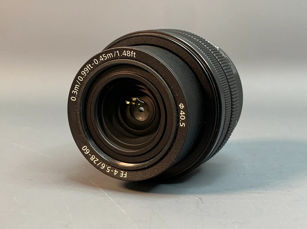 Sony FE 28–60mm f/4–5.6 (SEL-2860), черный