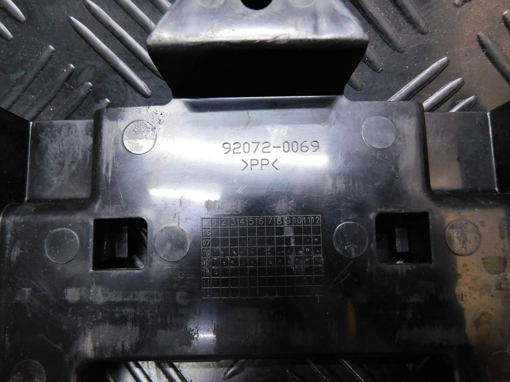 Пластик внутренний Kawasaki Ninja 250R 92072-0069