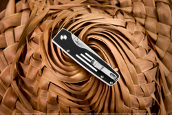 Складной нож Kizer Original сталь 154CM Satin рукоять G10