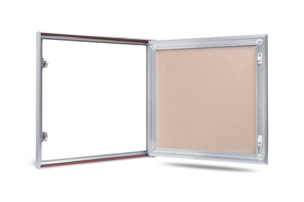 Люк под покраску Визионер Пилот 500х300 мм