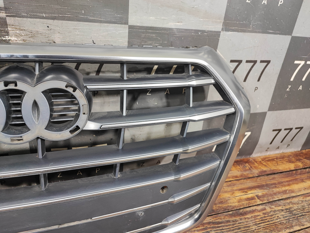 Решетка радиатора Audi Q5 (FY) 17-20 Б/У Оригинал 80A853651C