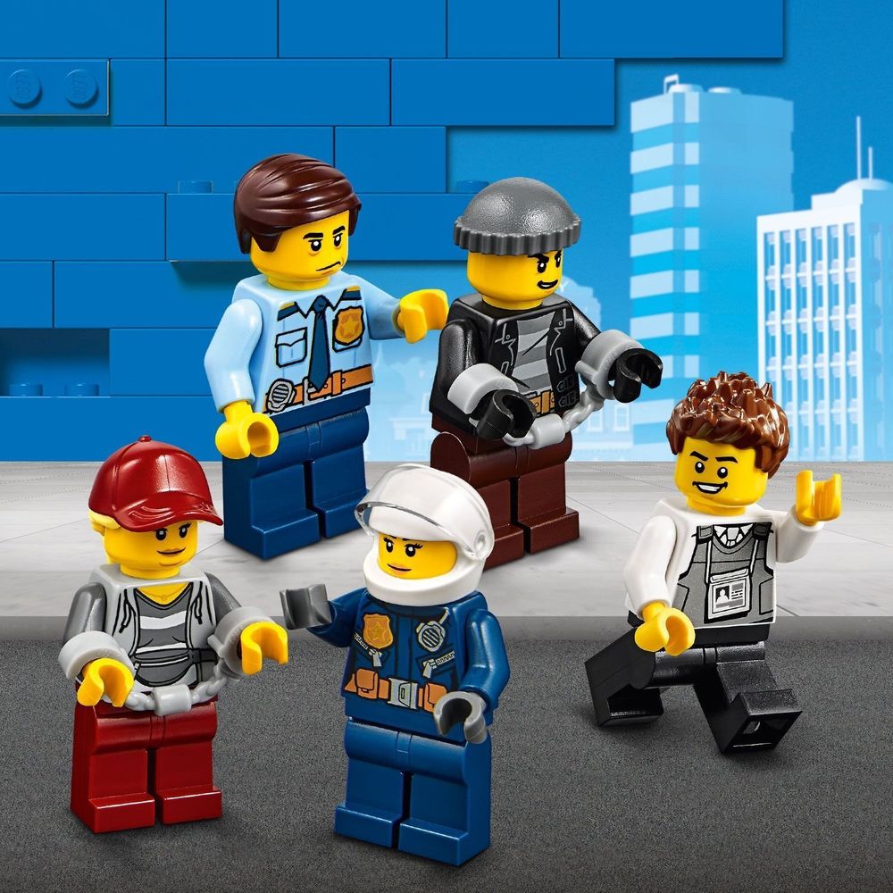 Ограбление полицейского монстр-трака City Police LEGO