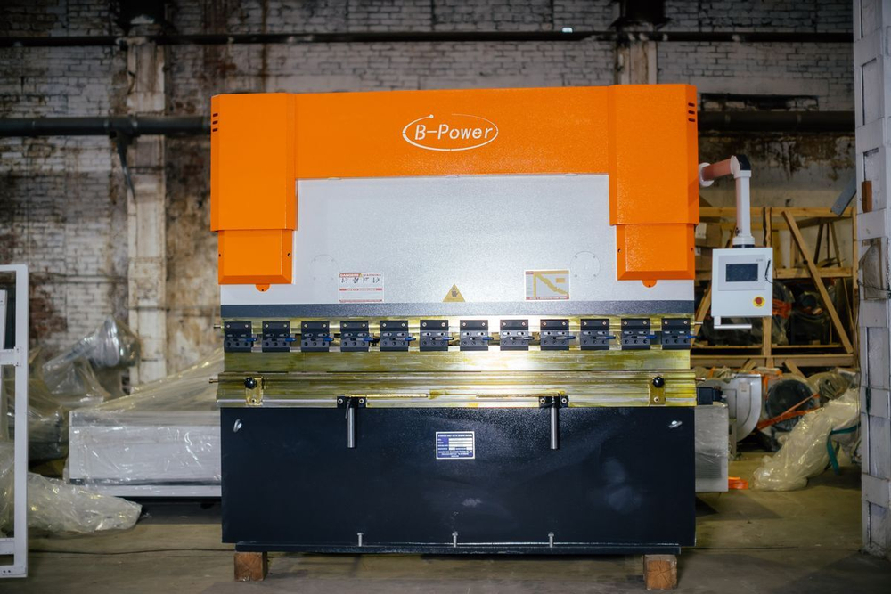 Гидравлический листогибочный пресс B-Power 160/3200