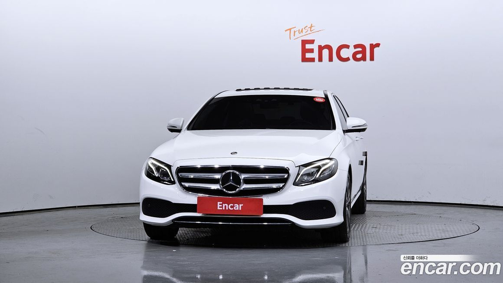 Mercedes-Benz E-Class W213 E300 Avangarde (05.2020)