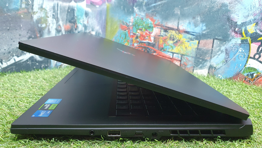 Игровой Gigabyte i5-12/16Gb/RTX 4050 6Gb/FHD/360Hz/Aorus 7 [9mf-e2kz513sd]/Windows 11