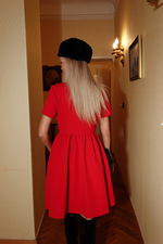 Платье с воздушной юбкой и воротником из бархата