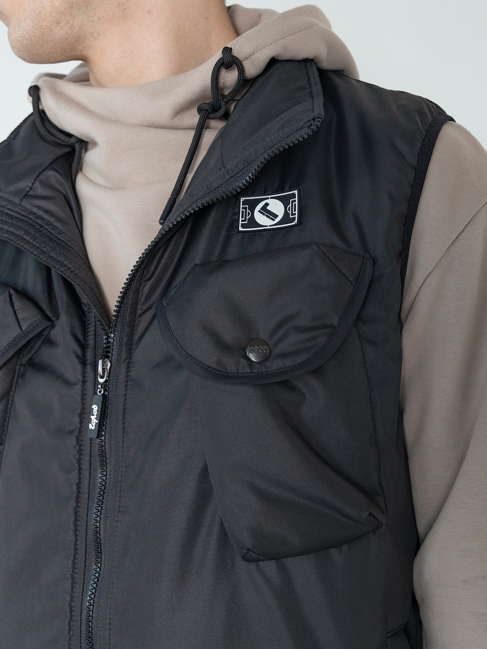 Жилет утепленный с карманами Город Горький