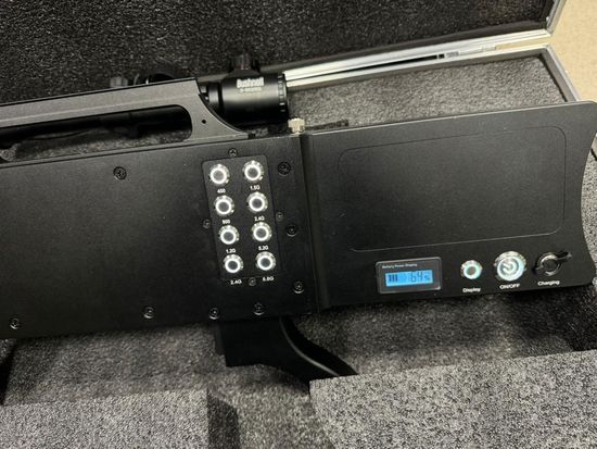 Подавитель дронов GW-UAV102P8 Высокомощная 8-диапазонная пушка для подавления дронов, мощность 180 В