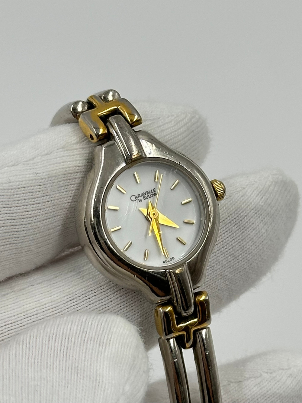 Часы Caravelle by Bulova