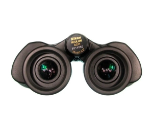 Бинокль Nikon Aculon 12x50