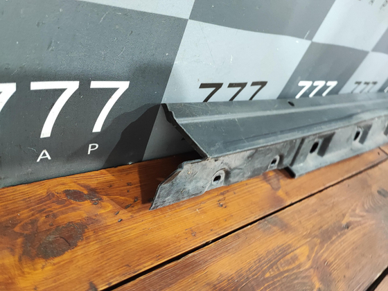 Накладка порога левого Toyota RAV4 V (XA50) 18-нв Б/У Оригинал 7586042030