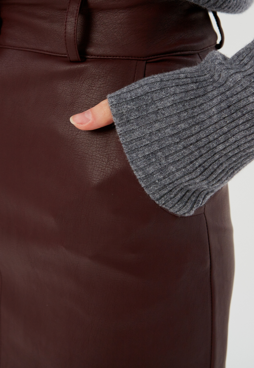 Юбка женская из экокожи винная