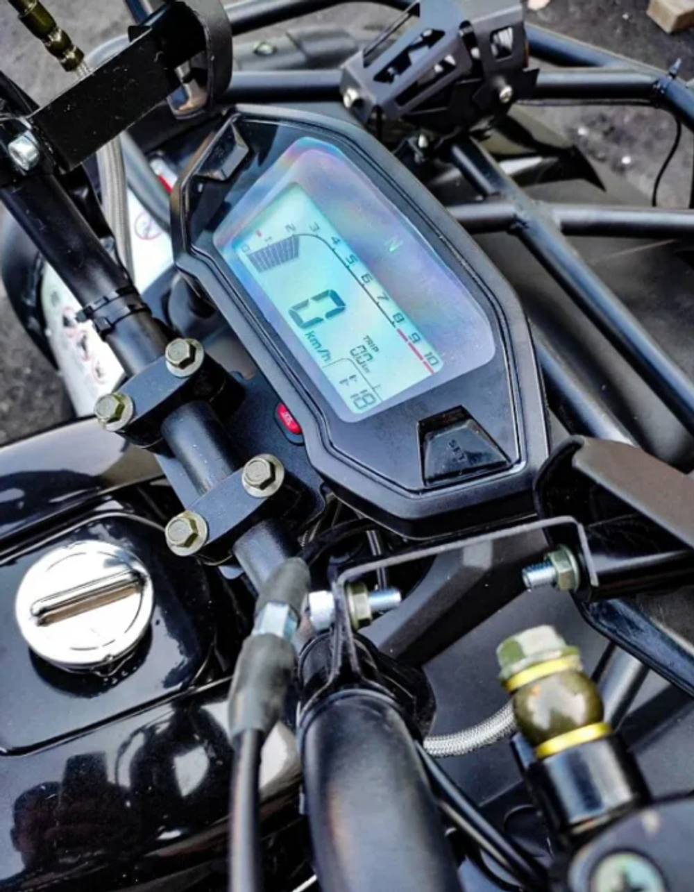 Квадроцикл Grizzly 200