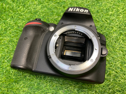 Nikon D3200 kit 18-55mm 3.5-5.6G VR 5000 кадров