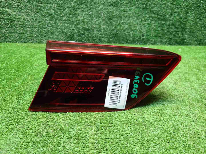 Фонарь левый внутренний VW Tiguan 2 (16-20) LED