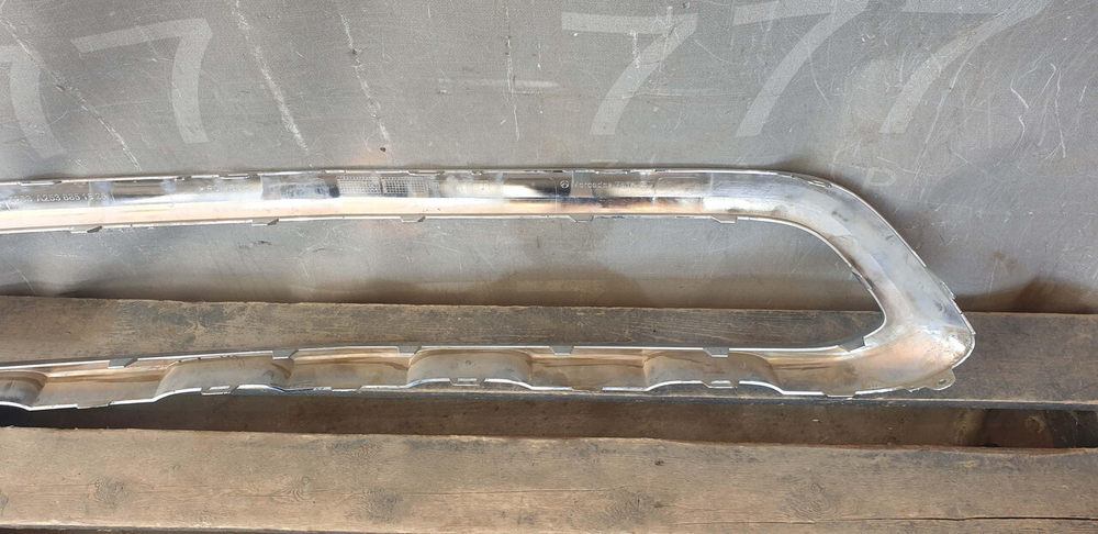 Молдинг переднего бампера Mercedes GLC (X253) 15-19 Б/У Оригинал A2538851625