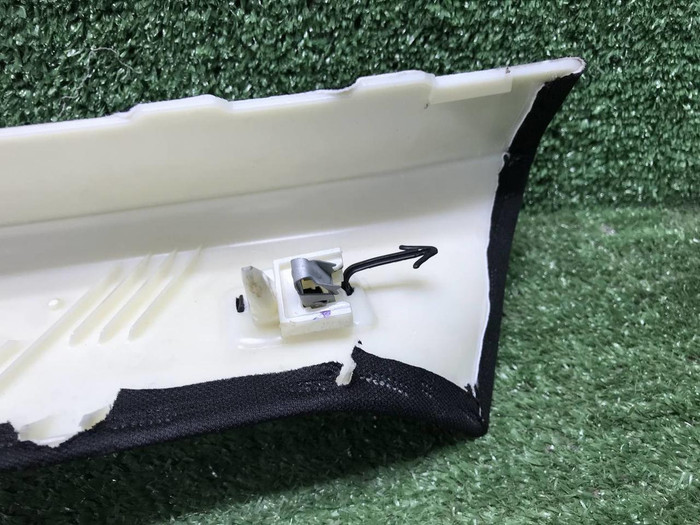 Обшивка стойки правая LR Discovery Sport (19-нв)