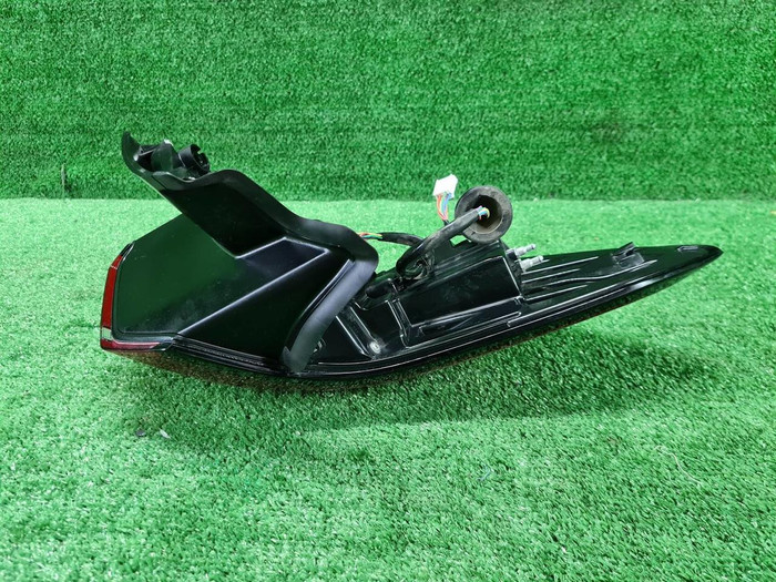 Фонарь правый внешний Chery Tiggo 8 Pro (2021-н.в.) LED