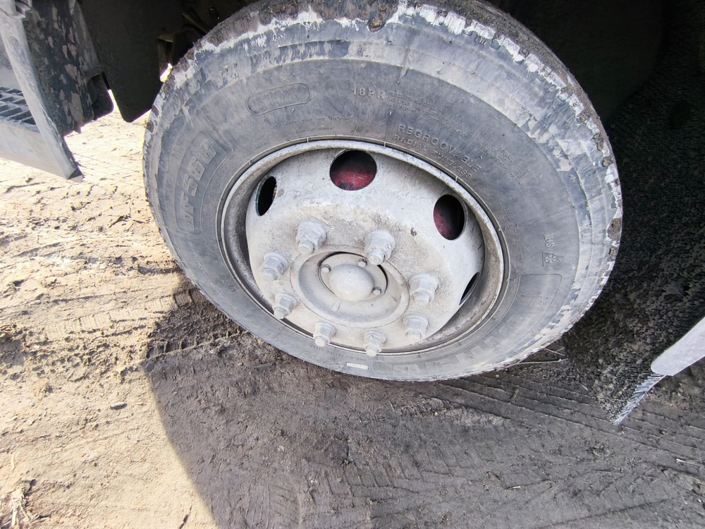 DongFeng C120 Бортовой (Евроборт) 2818F-51 (Евроборт, Дизельный, 3,8 л., 166 л.с., МТ)