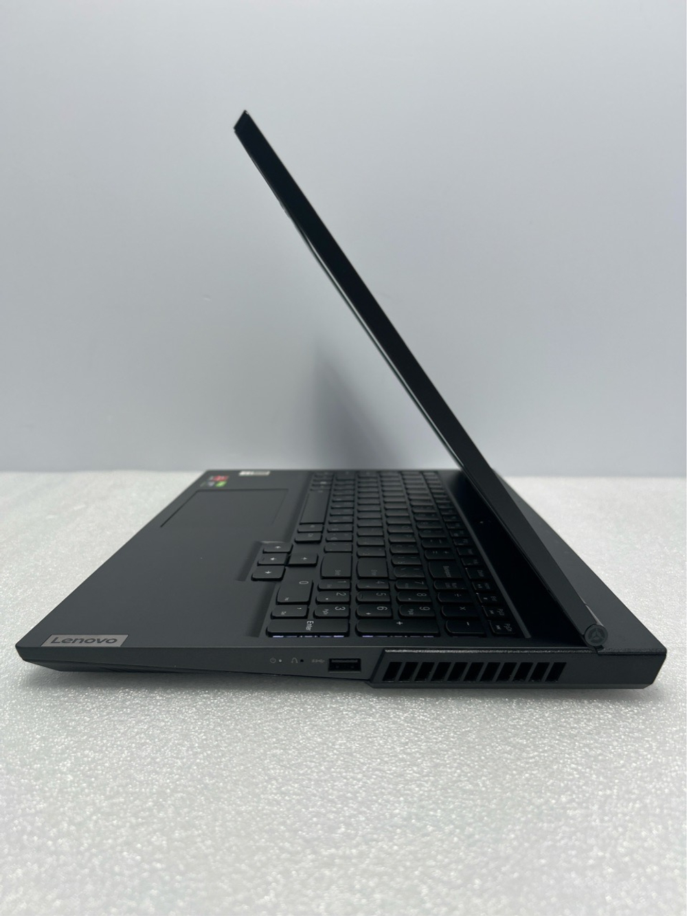 Ноутбук Lenovo Legion 5 15ARH05H (82B10064RK) 15.6"/AMD Ryzen 7 4800H/RAM 16GB/SSD 512GB/GTX1660Ti/1920x1080/IPS 144Hz/DOS/Подсветка кл-ры: LED/Цвет: черный. Состояние: C1