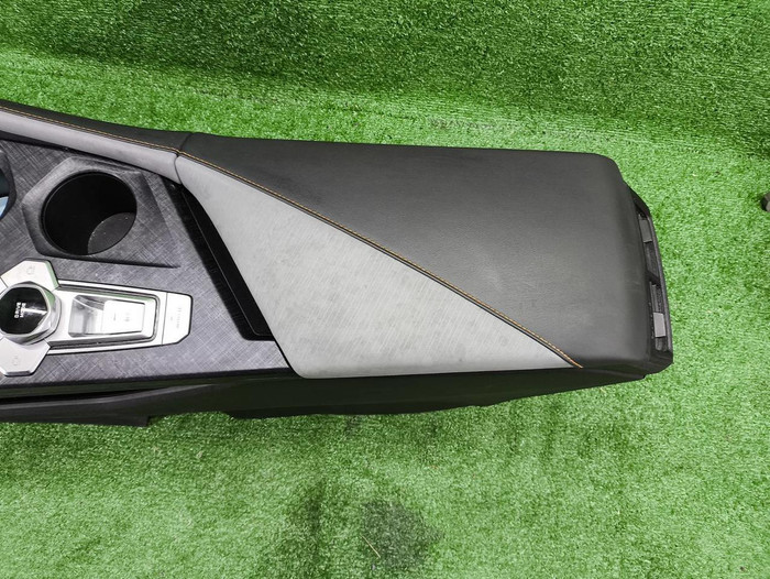 Подлокотник Changan Uni-V (2022-н.в.)