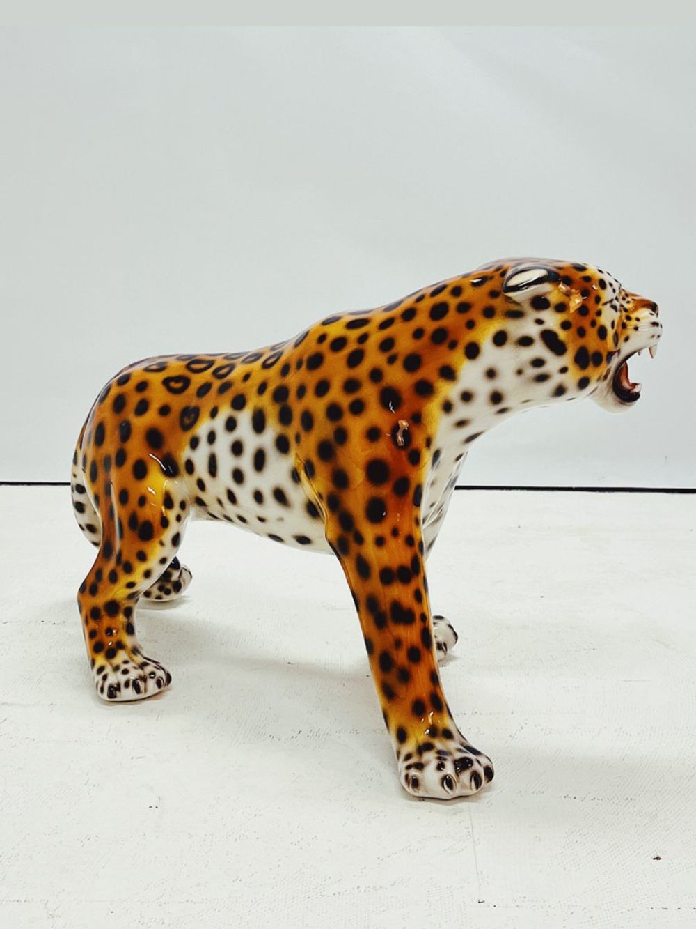 Boxer Скульптура интерьерная "Леопард"